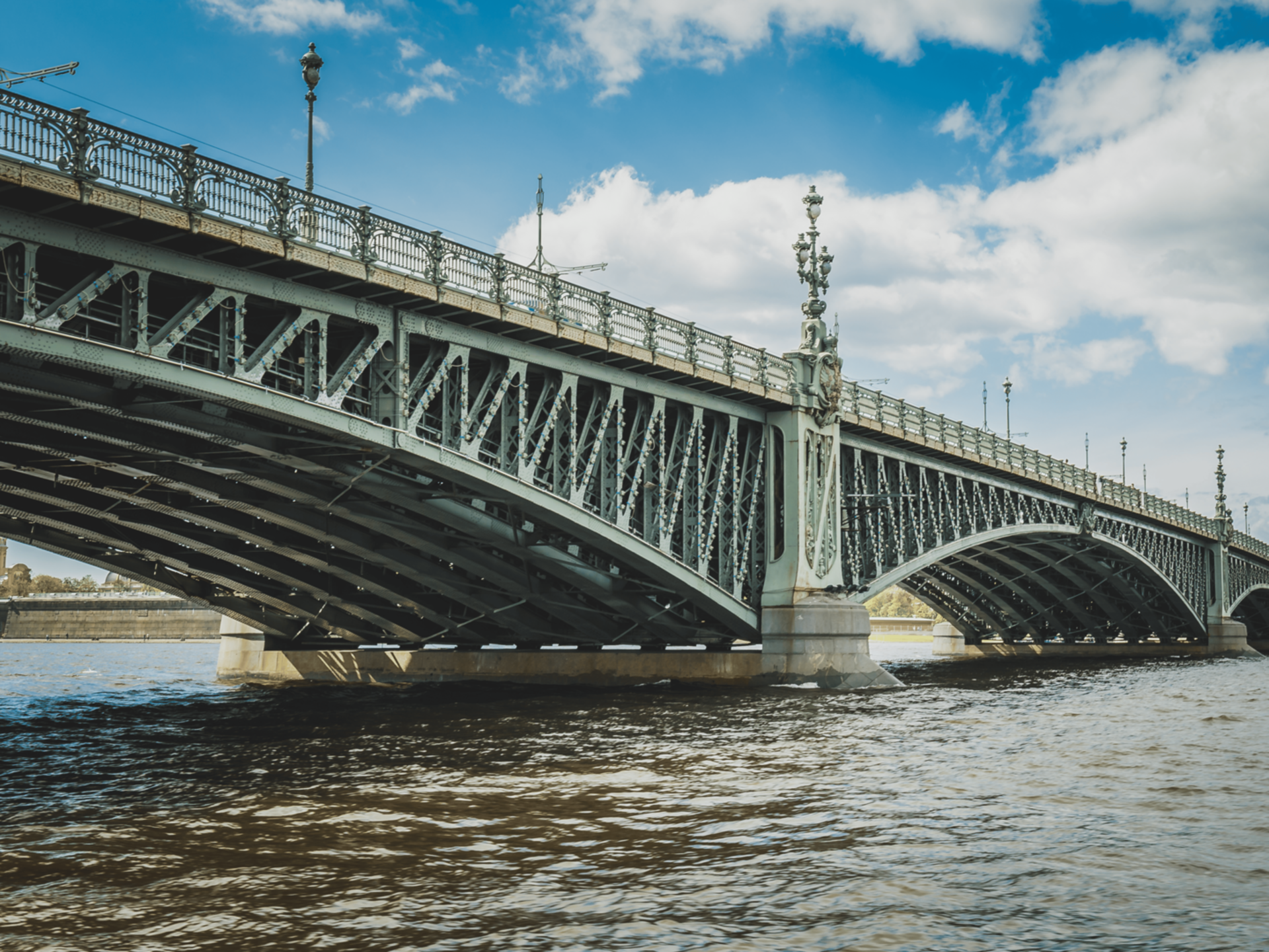 Троицкий мост