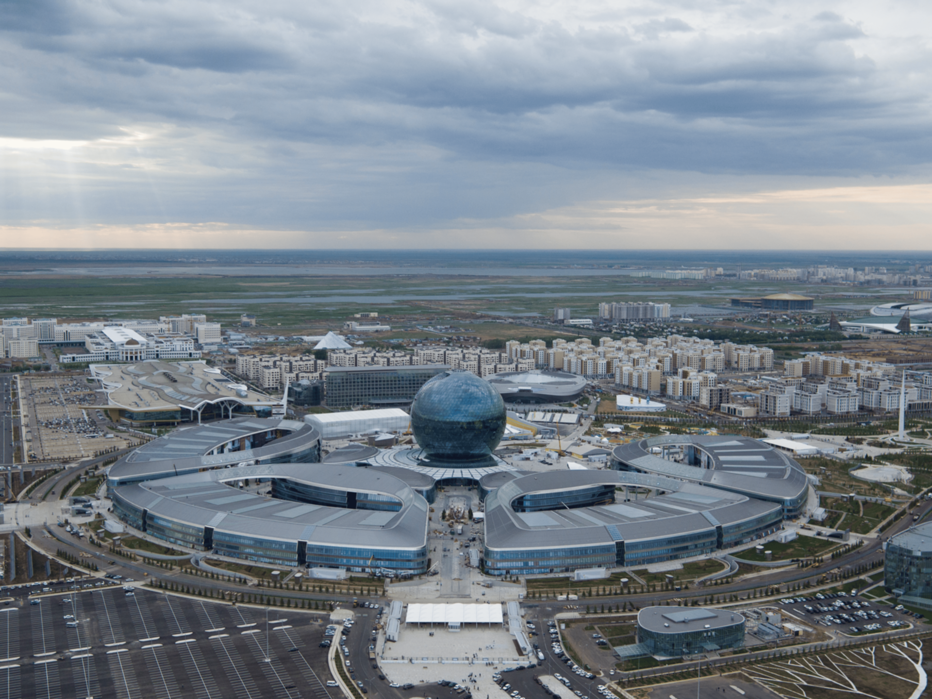 Торгово-выставочный комплекс ЭКСПО 2017